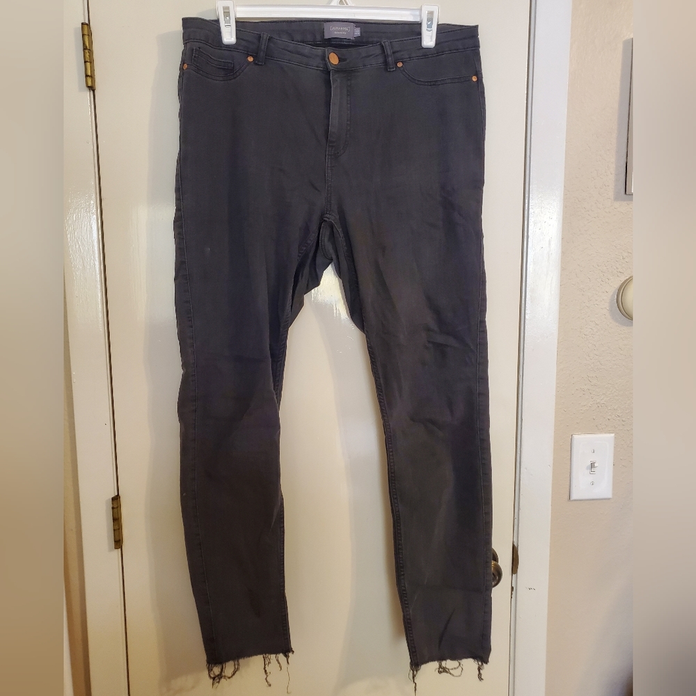 Junarose Washed Black Skinny Jeans (Size 16)